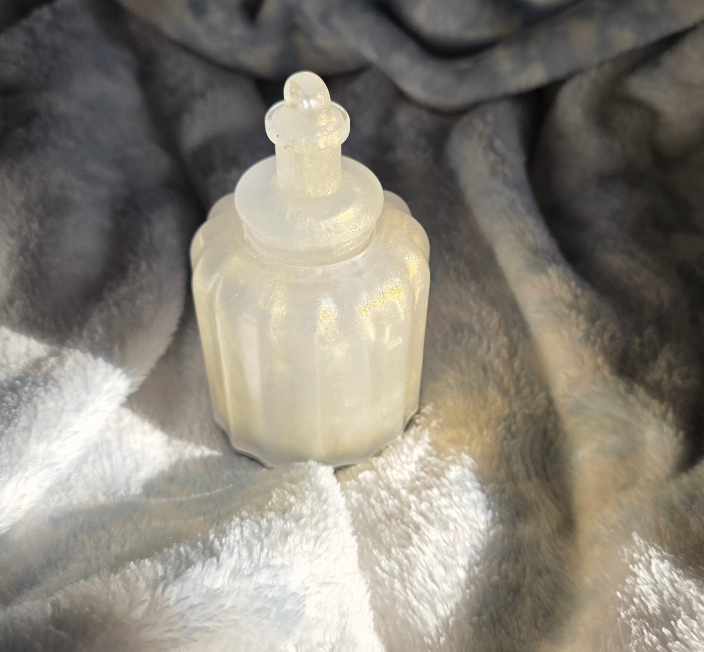 Tealight Candles & Tealight Holders